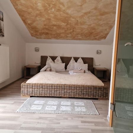Haus Emily Bed & Breakfast ชลัดมิง ภายนอก รูปภาพ