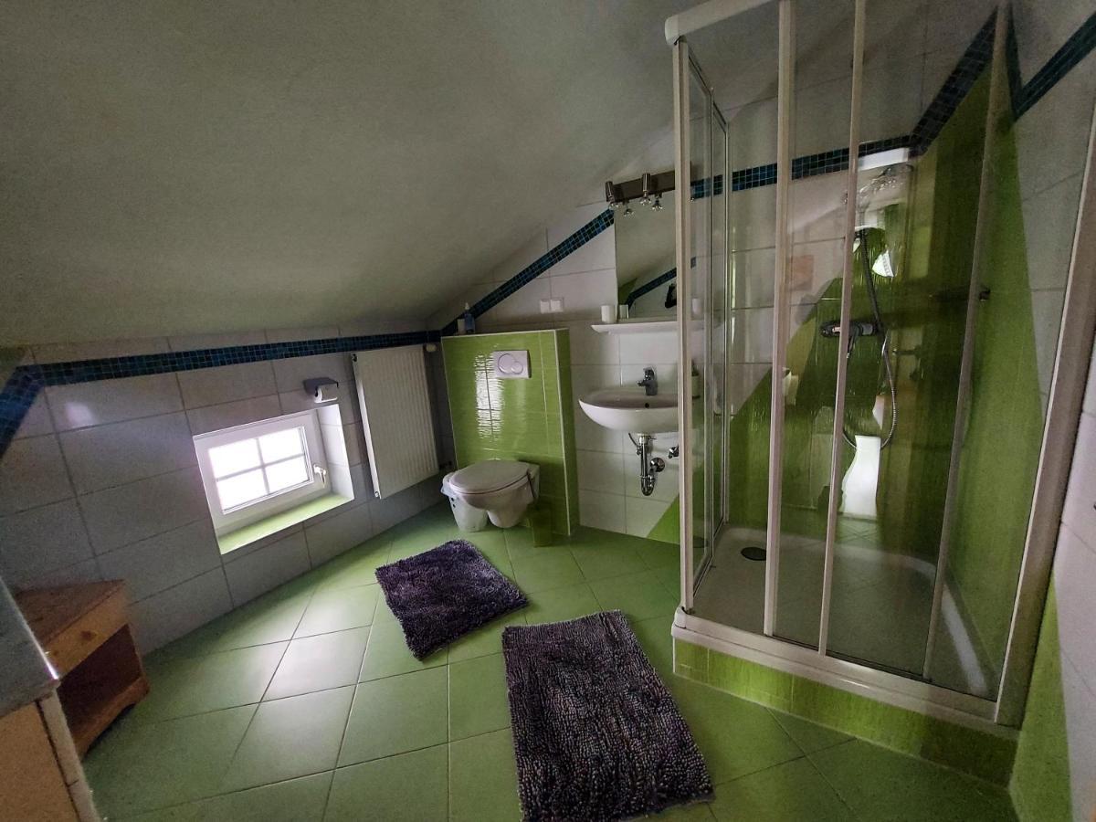 Haus Emily Bed & Breakfast ชลัดมิง ภายนอก รูปภาพ