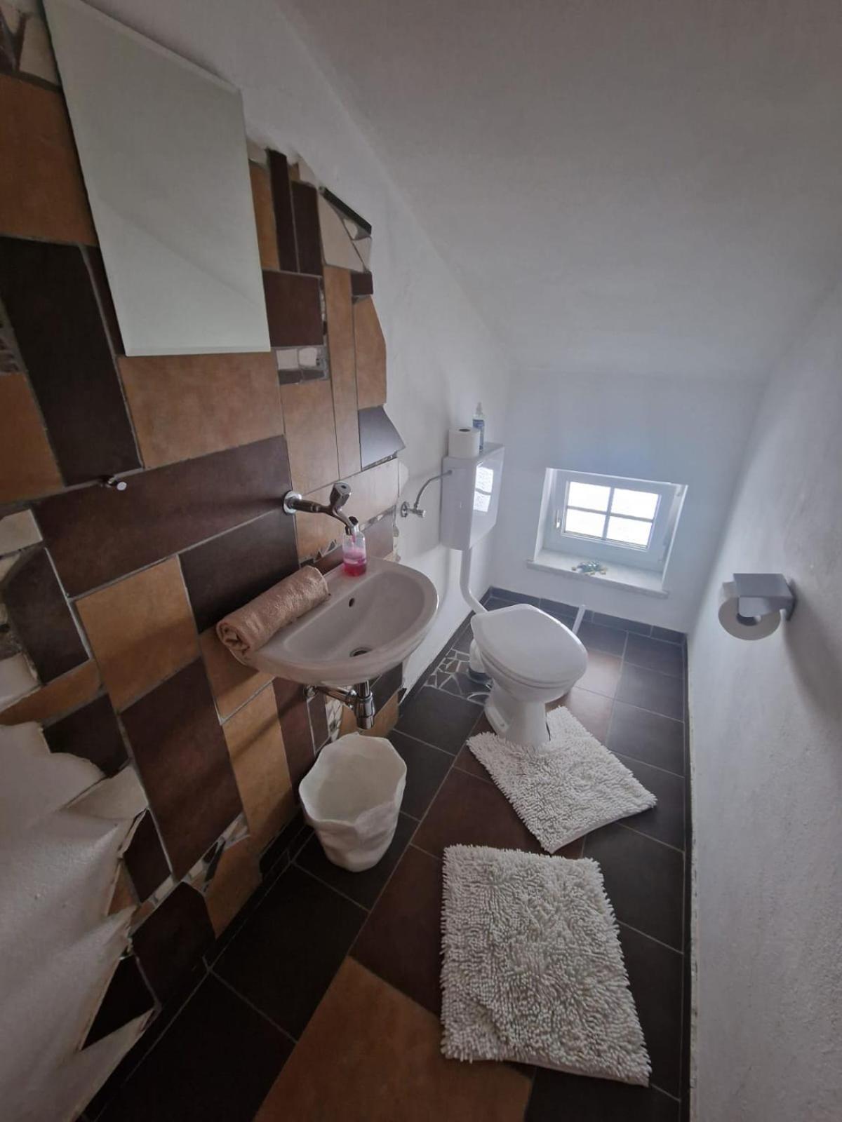 Haus Emily Bed & Breakfast ชลัดมิง ภายนอก รูปภาพ